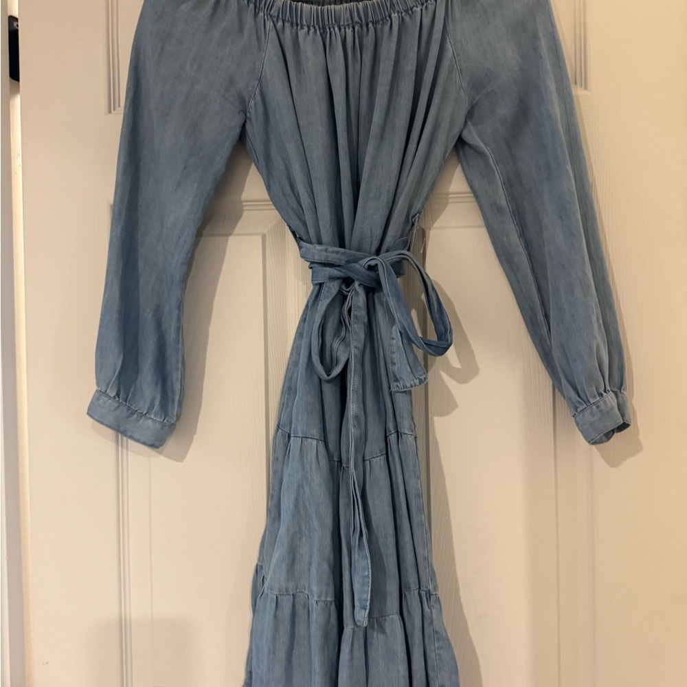 Velvet Heart Light Blue Gathered Top